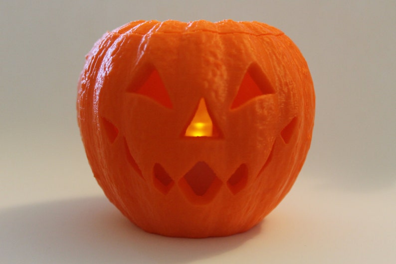 3D Printed pumpkin with flickering LED candle effect light image 1