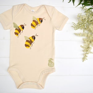Pear Print baby bodysuit in organic cotton with bees. Save the Bees. Baby one-piece. Baby boy or baby girl gift. Bumble bees. image 2