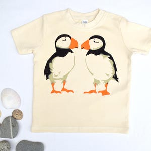 Pearprint Puffin Baby T-Shirt – Organic cotton Handprinted Unisex Baby Top – Coastal Wildlife Gift  3–24 Months - Baby at the Beach