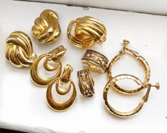 Clip On Gold Chunky Curl Summer Fashion 1960s Vendome Earrings