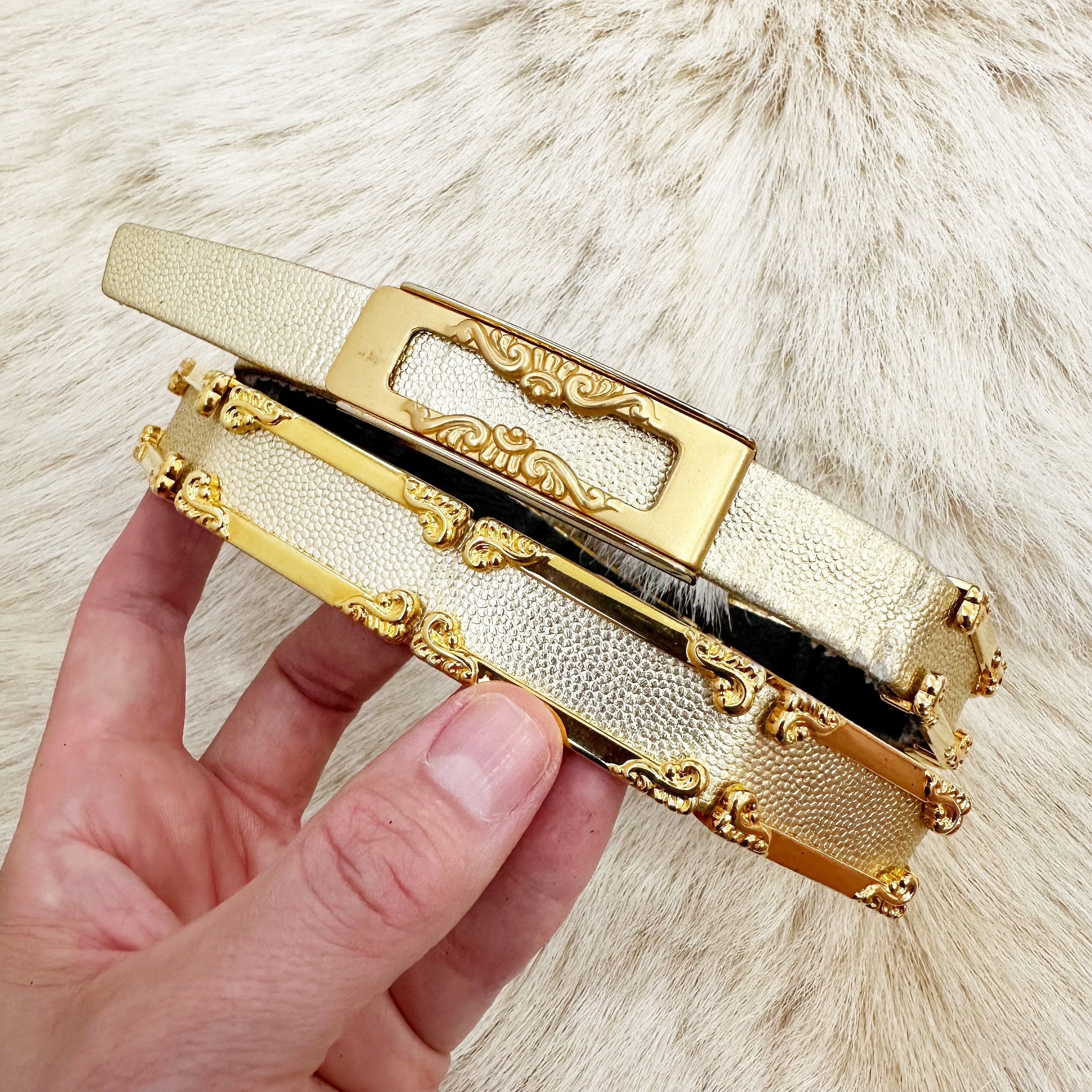 Glam Suzi Roher Gold Framed Adjustable Belt. Waist 32 display picture 3