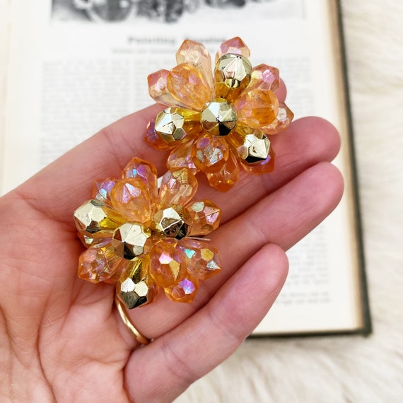 Fun 1960's gold and peach cluster clip ons. - image 8