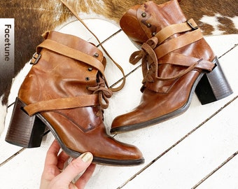 Charles David brown leather strappy ankle boots with chunky heels. Size 9.5/10.