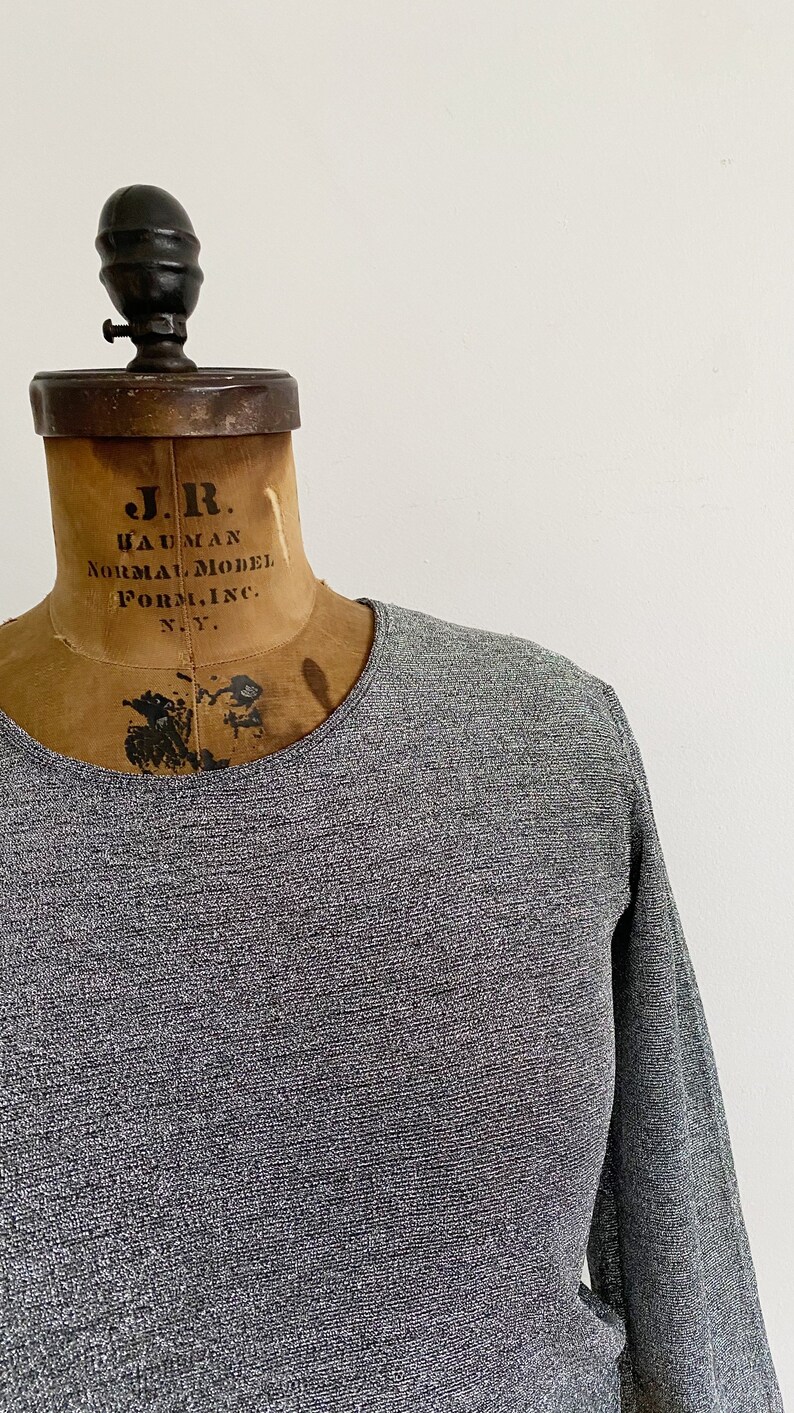 Sparkly silver scoop neck stretch top Size XL.