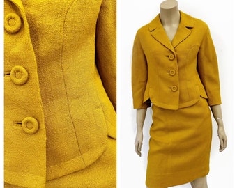 Goldenrod 1960's skirt suit with crop blazer. Size XS.