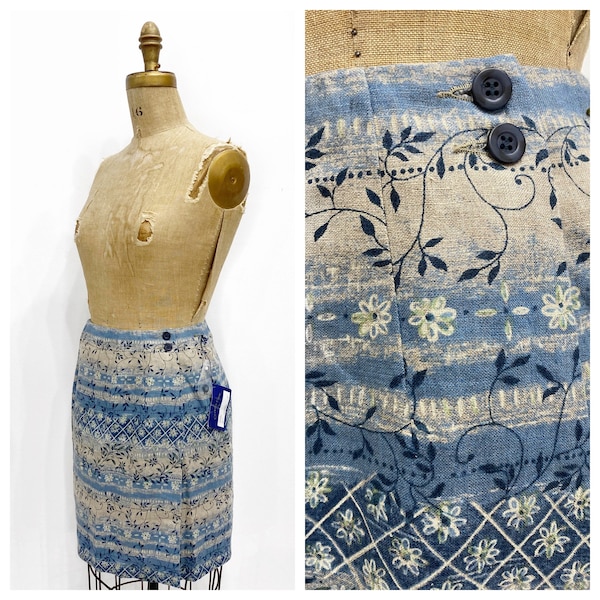 Deadstock blue patterned wrap mini skirt. Size M.