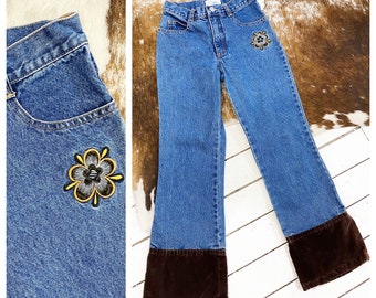 Boho tween flare leg denim with velvet trim. Size 10/12.