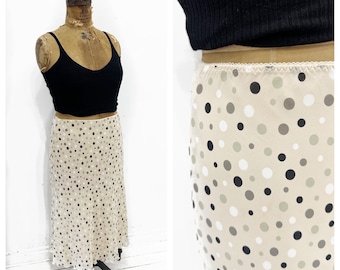 シフォンのシマ ミディスカート スパンコール付き