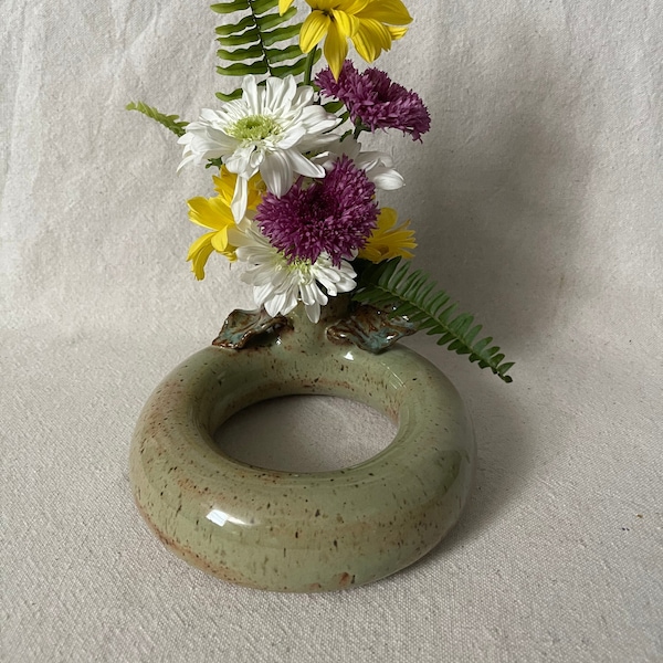 pottery vase, handmade donut vase, centerpiece,  candleholder, flower ring, flower holder, floral supplies, garden gift, ready to ship