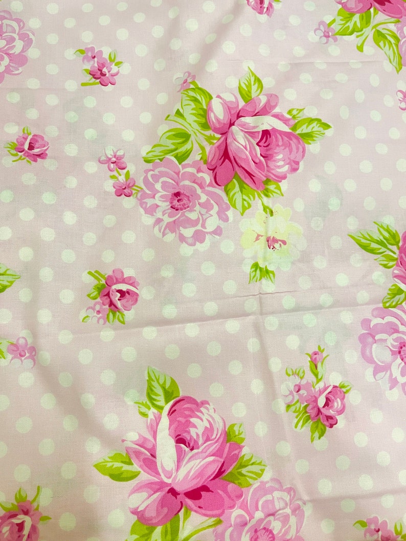 FQ Tanya Whelan Rosey _ Roses and Mums in Pink , OOP VHTF Free Spirit Fabric Fat Quarter image 4