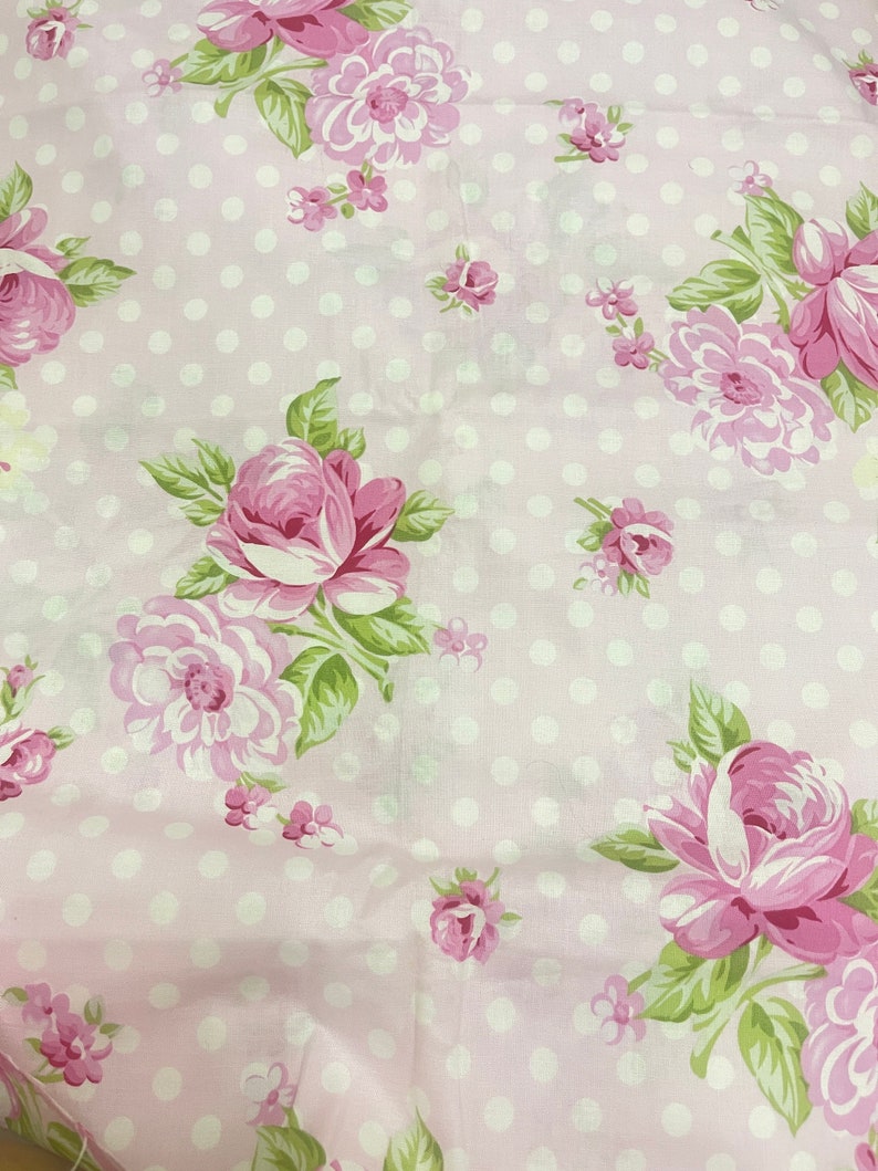 FQ Tanya Whelan Rosey _ Roses and Mums in Pink , OOP VHTF Free Spirit Fabric Fat Quarter image 2