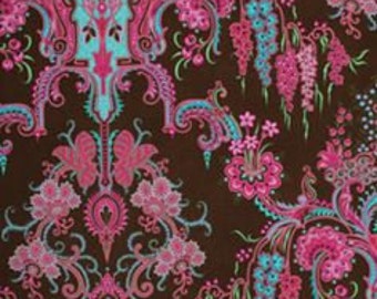 Jennifer Paganelli Crazy Love JoAnn w brązowym materiale OOP Free Spirit Fat Quarter