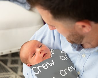 Manta personalizada para bebê, manta com monograma, manta com nome, manta para enrolar o bebê, presente para chá de bebê, adereço para fotos de recém-nascido, presente para menino