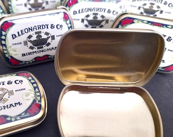 Storage tin for calligraphy nibs, calligraphy nib holder, small metal tin, learn calligraphy, traditional calligraphy supplies
