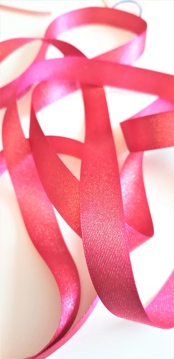 Berisfords Ribbon - Happy Valentines Day RED: 15mm (per metre) Berisfords Ribbon - Happy Valentines Day RED: 15mm (per metre)