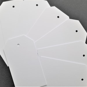 Weiße Karte Tags, Platzkarten, Tischkarten, Geschenkanhänger, Hochzeitspapeterie