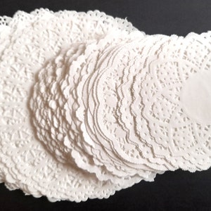 Paper doilies in different designs and sizes, junk journal & scrapbooking supplies, card making supplies, vintage style crafts, lace effect imagem 7