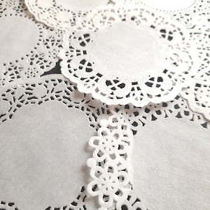 Paper doilies in different designs and sizes, junk journal & scrapbooking supplies, card making supplies, vintage style crafts, lace effect imagem 6