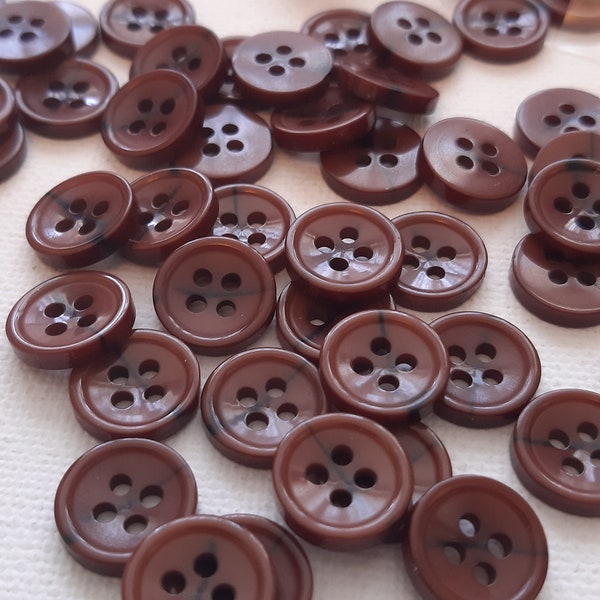 Boutons marron foncé à 4 trous de 11 mm pour les projets de couture et d'artisanat, petits boutons, fournitures de couture, fournitures de couture, petits boutons marron