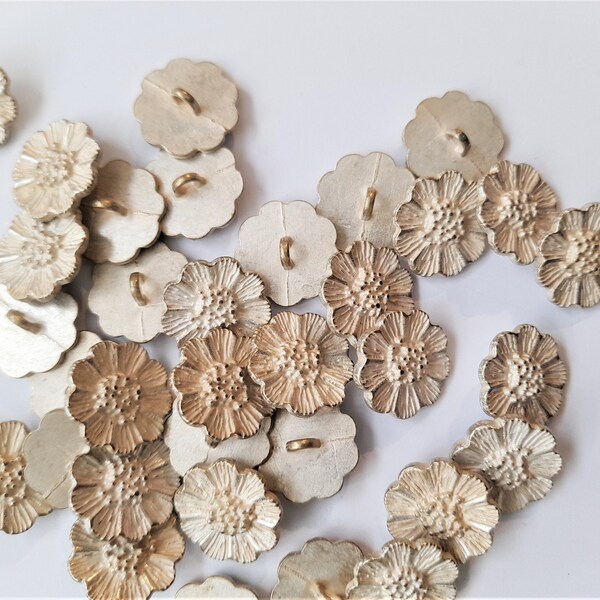 Metal flower shaped buttons, in white and light gold, with a back loop shank,  lovely detail, 18mm diameter