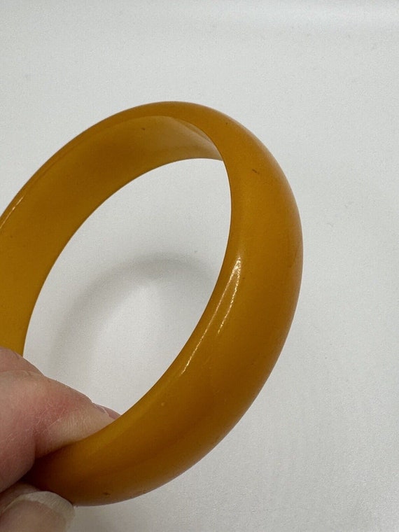 Vintage Art Deco Solid Orange Bakelite Bangle Bra… - image 4