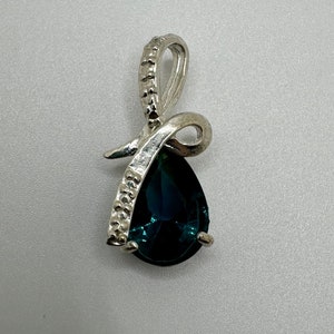 Vintage Teal Sapphire 925 Sterling Silver Pendant