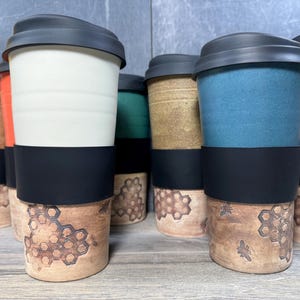 IN STOCK*Stoneware Travel mug / Commuter mug with silicone lid - Sage Brown - 1/2 Honeycomb