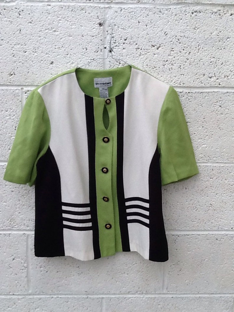 Statement vintage greenblackwhite top