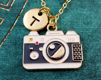 Camera Necklace Photography Jewelry Photographer Gift Camera Pendant Personalized Engraved Jewelry Monogram Initial Charm Gift for Her