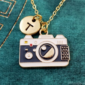 Camera Necklace Photography Jewelry Photographer Gift Camera Pendant Personalized Engraved Jewelry Monogram Initial Charm Gift for Her
