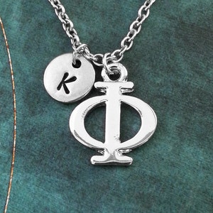 Phi Halskette, kleine griechische Buchstabe Halskette, griechische Alphabet Halskette, College Schmuck, Sorority Halskette, Brüderlichkeit Schmuck, Phi Symbol Halskette