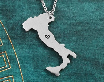Italy Necklace Personalized Necklace Long Distance Relationship Couples Jewelry Heart Map Necklace Travel Jewelry Italy Gift Engraved Charm