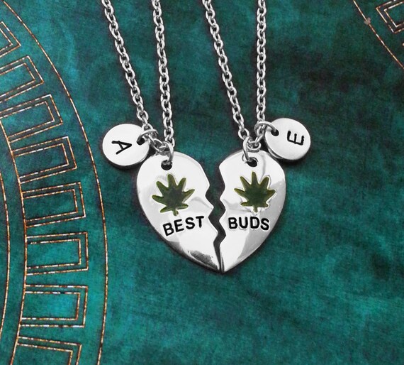 Best buds necklace best sale weed