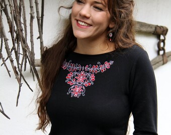 Embroidered Transylvanian (székely) sweater- black/red