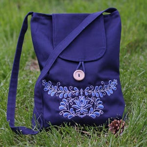 Embroidered Hungarian folk art (Transylvanian) bag-Blue