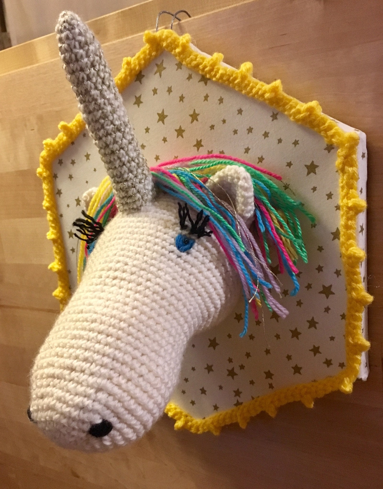 Trophée Licorne Crochet