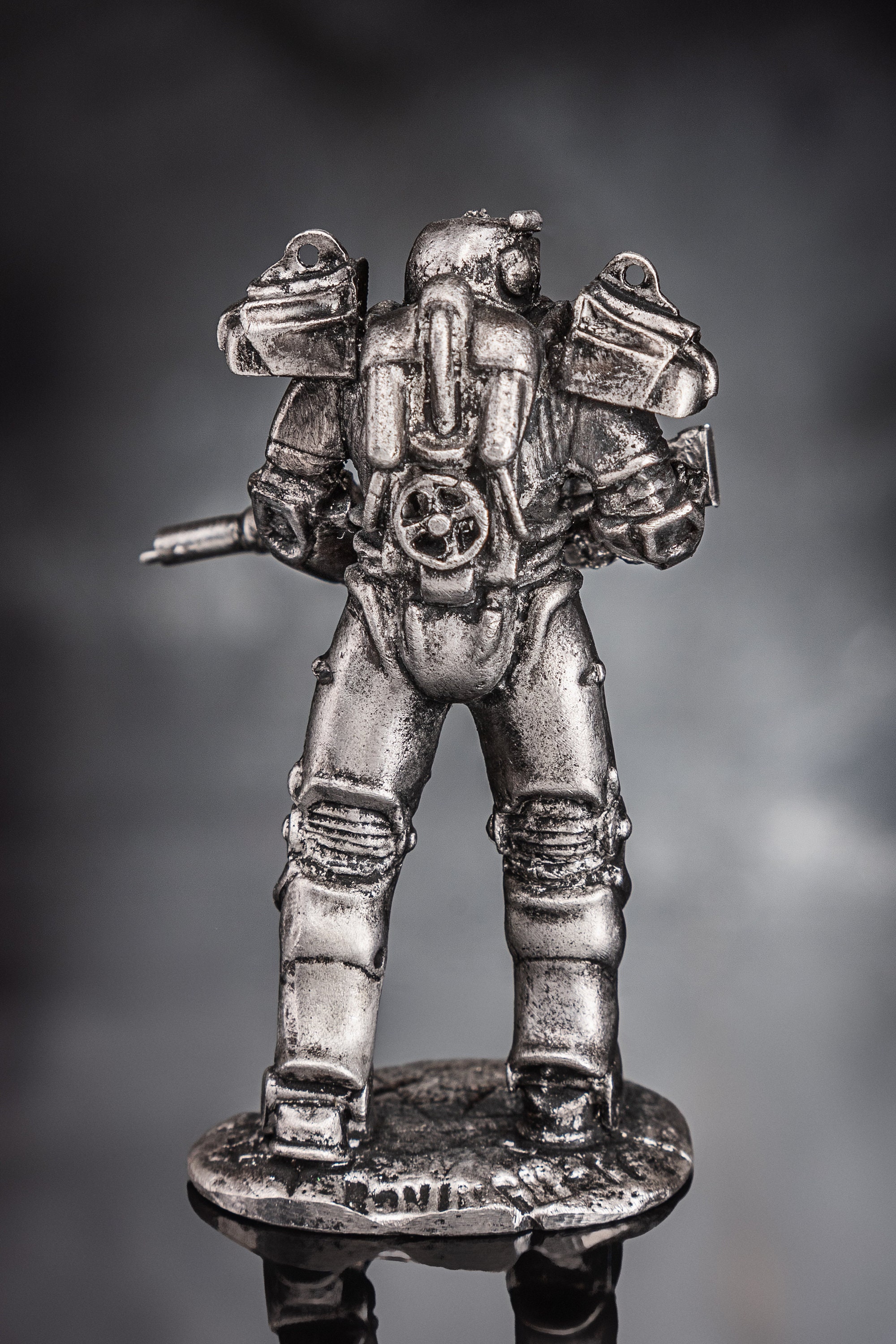 Details about   Unpainted Toy Soldier 54mm Miniature Female Blacksmith Metal 1/32 Figure 