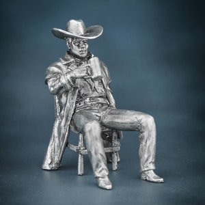 Wild West Cowboy Metal Sculpture 54mm, Metal Cowboy with Beer 1/32 Scale Toy, Tin Metal Miniature of American Western, Father&#39;s Day Gift