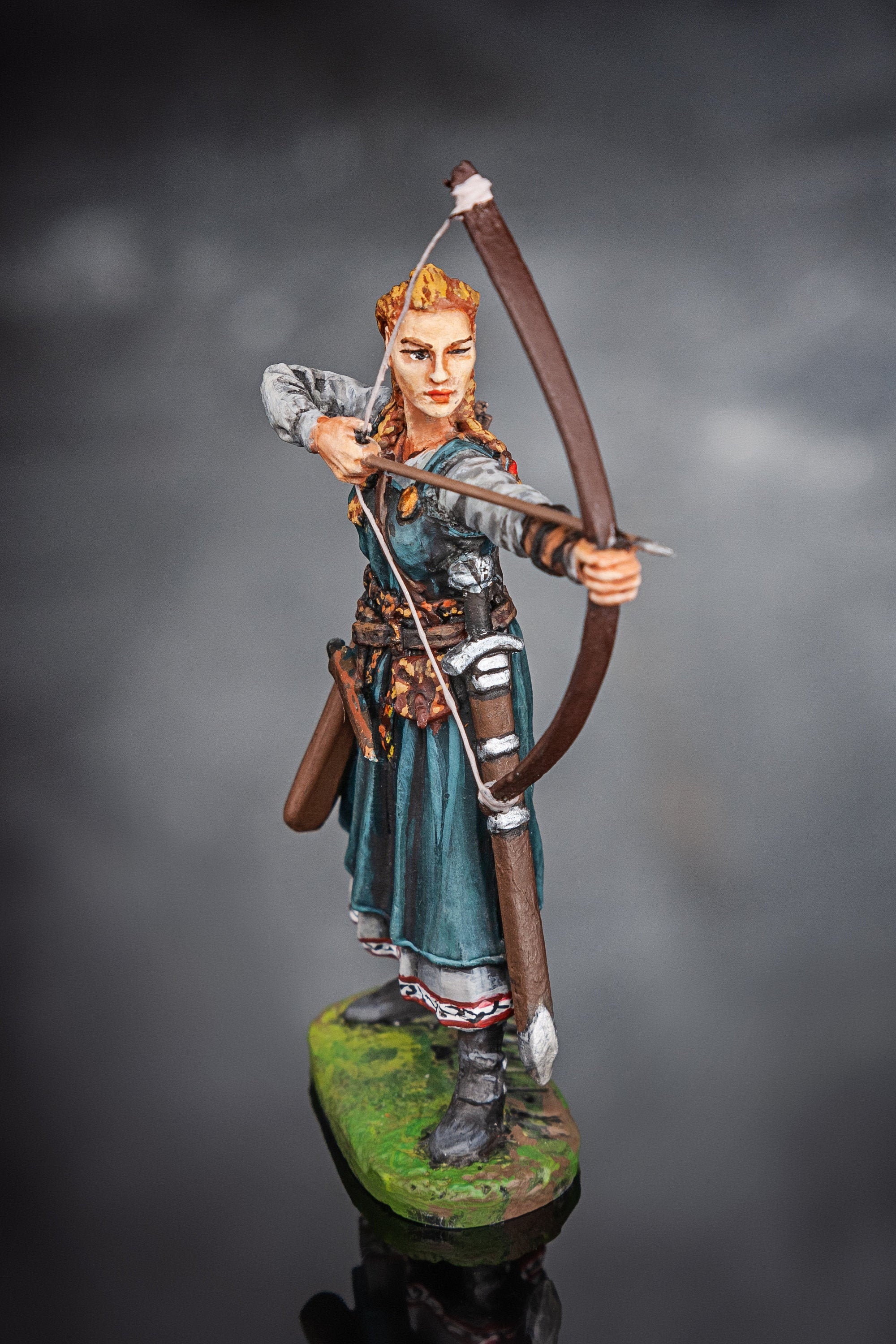 Girl Viking with Bow, Painted 54 mm Model, Female Viking Warrior, Archer Toy Soldier, Female Viking, Metal Art Statue, Miniature Gifts
