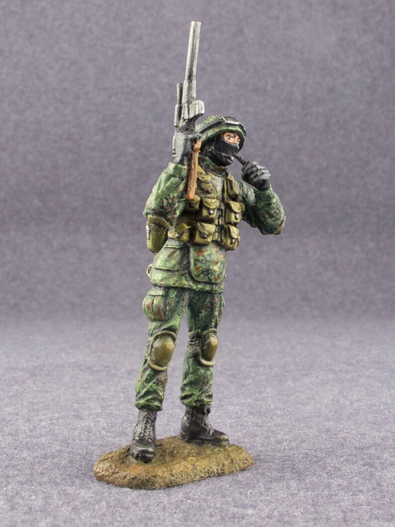 unpainted 54mm metal toy soldiers