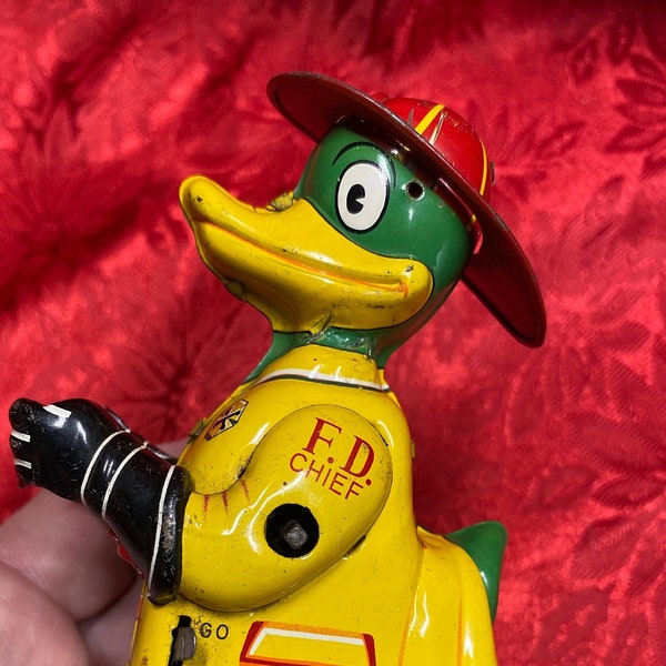 Vintage Line Mar Toys Collectable FD Fire Chief Duck Tin Letho Wind-Up Ladder Climbing Toy keepsake Decor