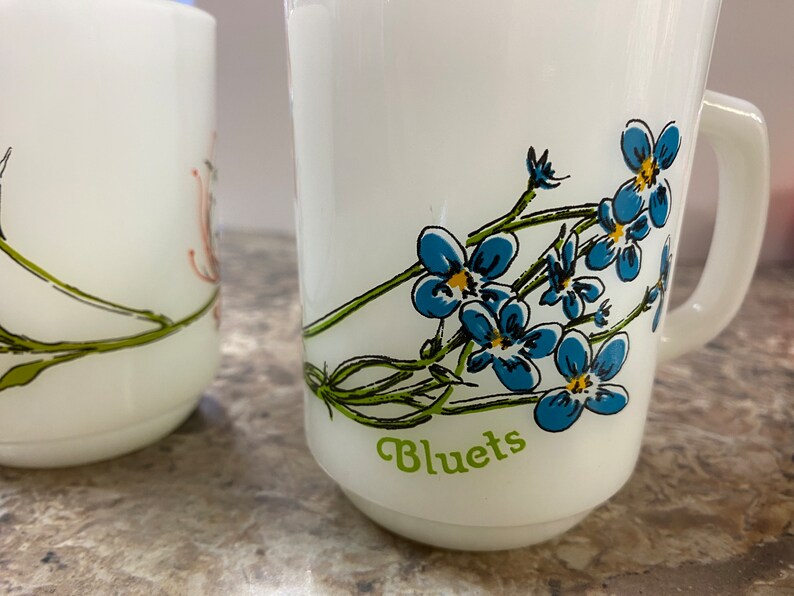Vintage Retro Milk Glass Cups Anchor Hocking Flowers Coffee Mugs