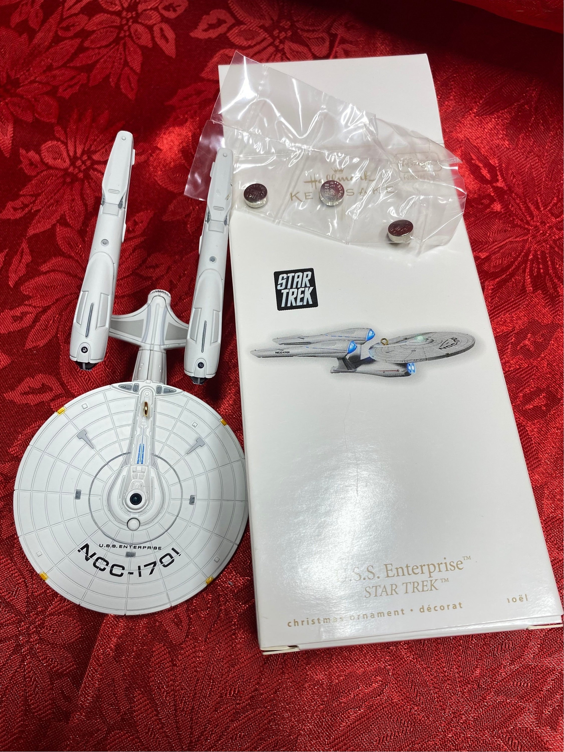 ダイキャストメタル製 U.S.S. ENTERPRISE ダイキャストメタル製 U.S.S. ENTERPRISE