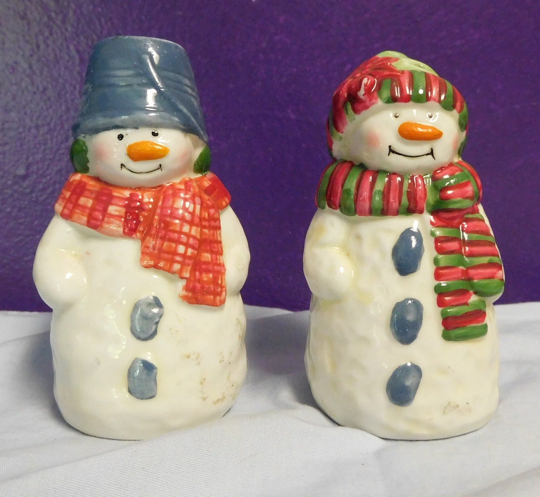 Vintage Charming Snowmen Salt and Pepper Shaker Collectable Table Decor ...