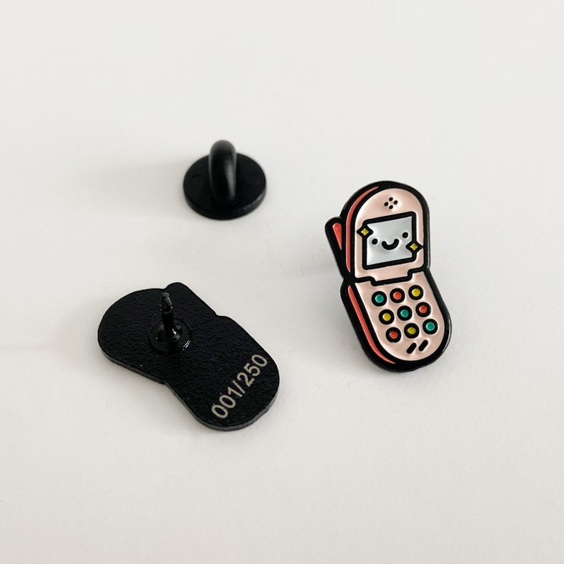 Flip Phone Pin - LIMITED EDITION - Soft Enamel Pin Badge - Etsy