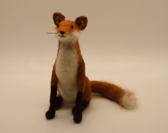 Needle Felted Seated Red Fox