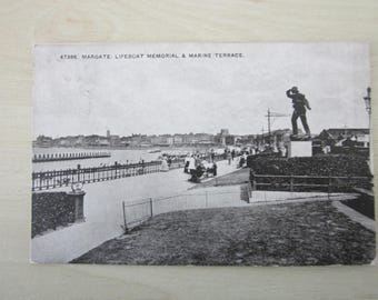 Margate, Lifeboat Memorial & Marine Terrace, United Kingdom, Genuine, Original, Postcard.