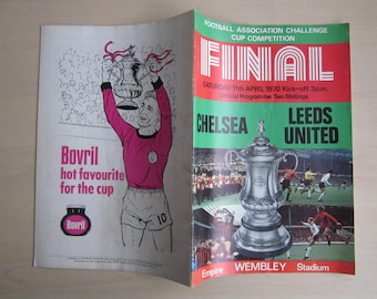 1970 Chelsea FC v Leeds United FC F A Cup Final Football Match Programme, PLUS Large 20+ Page Scrapbook Newspaper Cuttings on the Final!