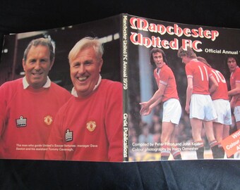 1979 Manchester United Football Club Annual, Year Book, Handbook, Souvenir. PERSONALLY HAND SIGNED by Legend Steve Coppell.