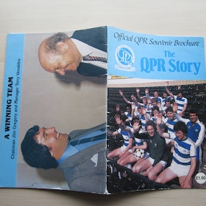 Manuale del centenario del Queens Park Rangers QPR FC del 1982, annuario, souvenir. Ideale come regalo di Natale o di compleanno.